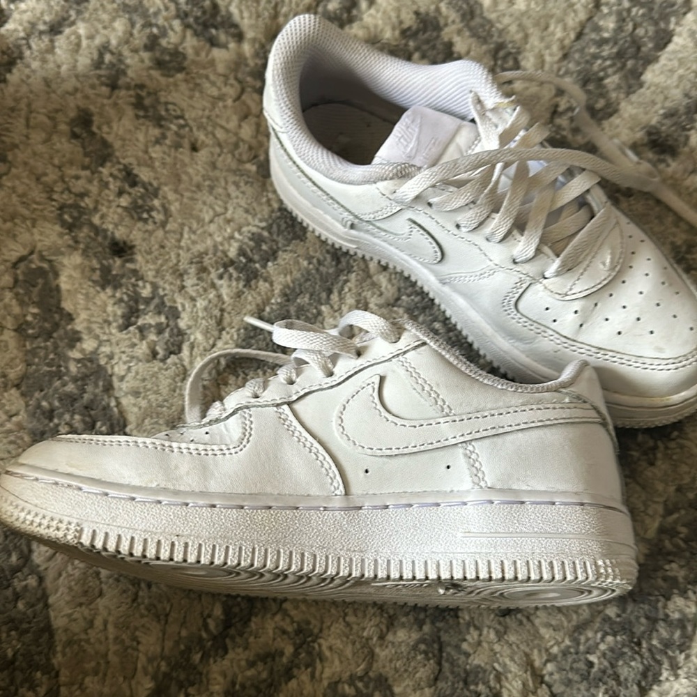 White kids AF1
